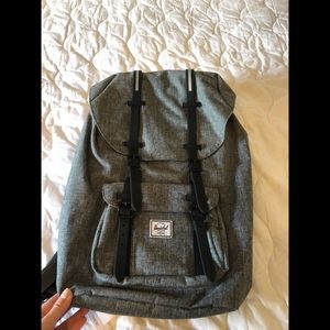 HERSCHEL SUPPLY CO. Classic American Backpack